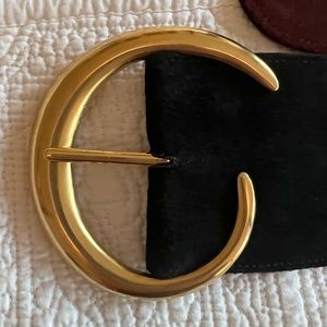 Donna Karan classic belt with Large “c”buckle reversible suede